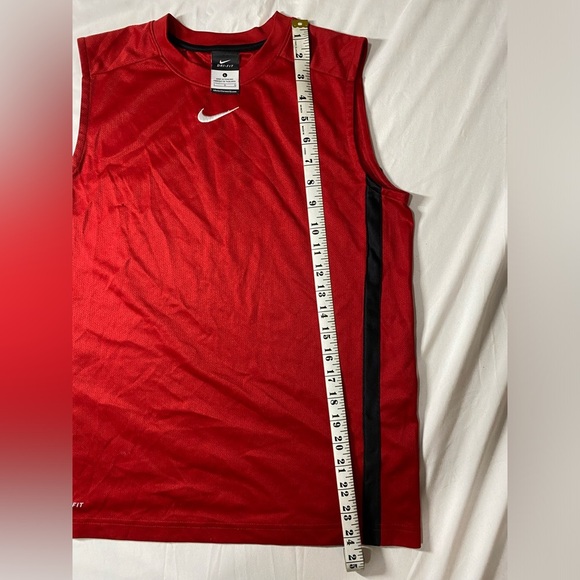 Nike Tank Top - Picture 6 of 6
